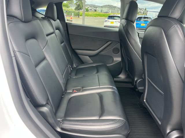 Used 2022 Tesla Model Y Long Range AWD/4WD image 10