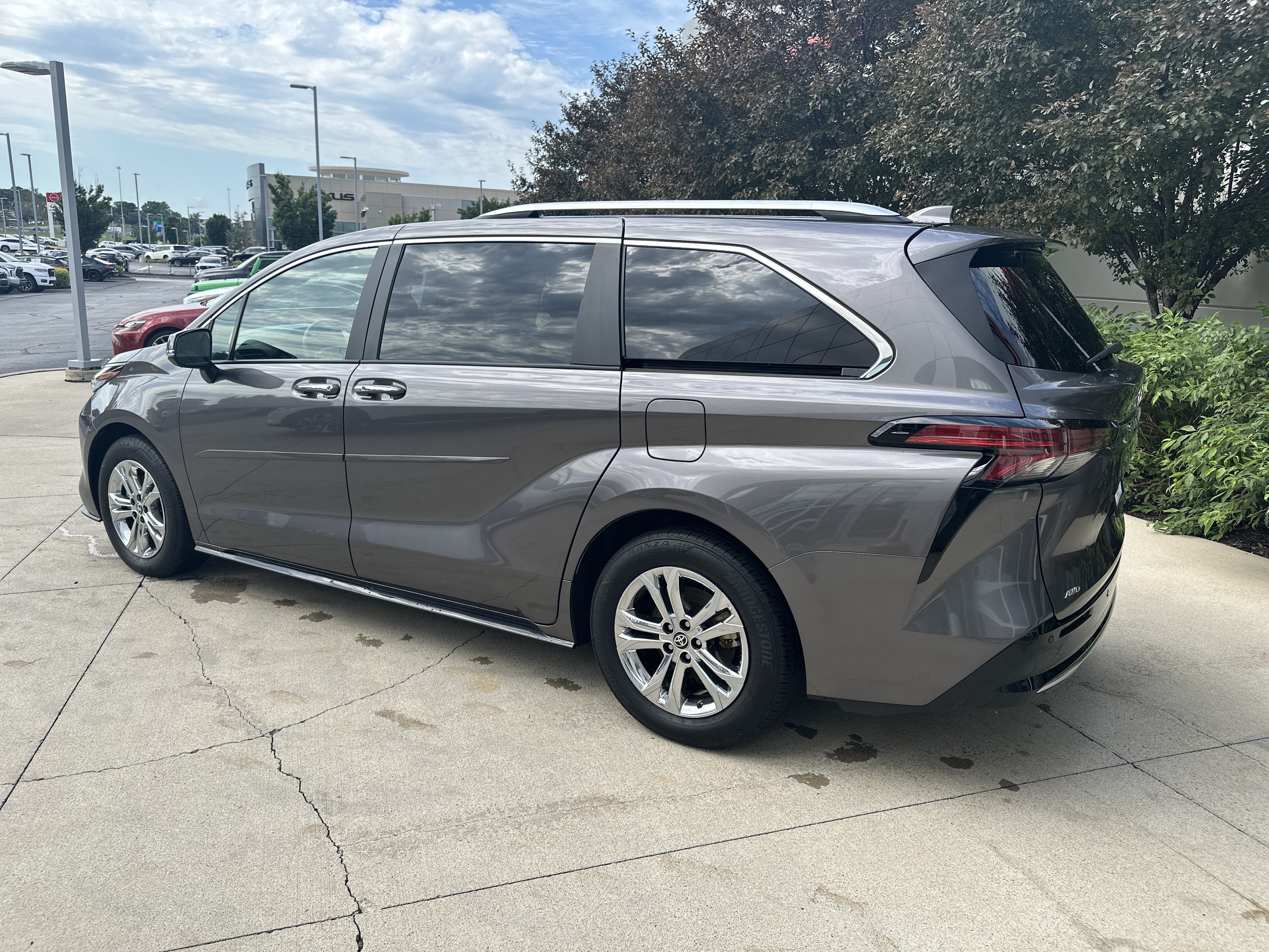 Certified 2024 Toyota Sienna Platinum AWD/4WD image 7