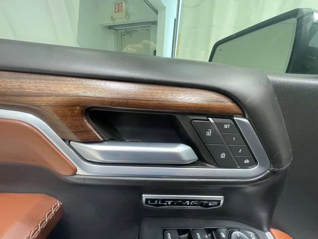 Used 2022 GMC Sierra 1500 Denali Ultimate AWD/4WD image 18