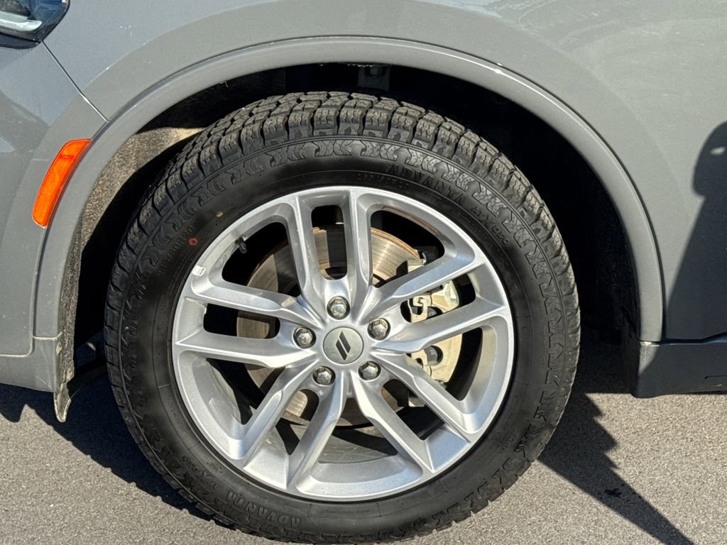 Used 2023 Dodge Durango GT image 28