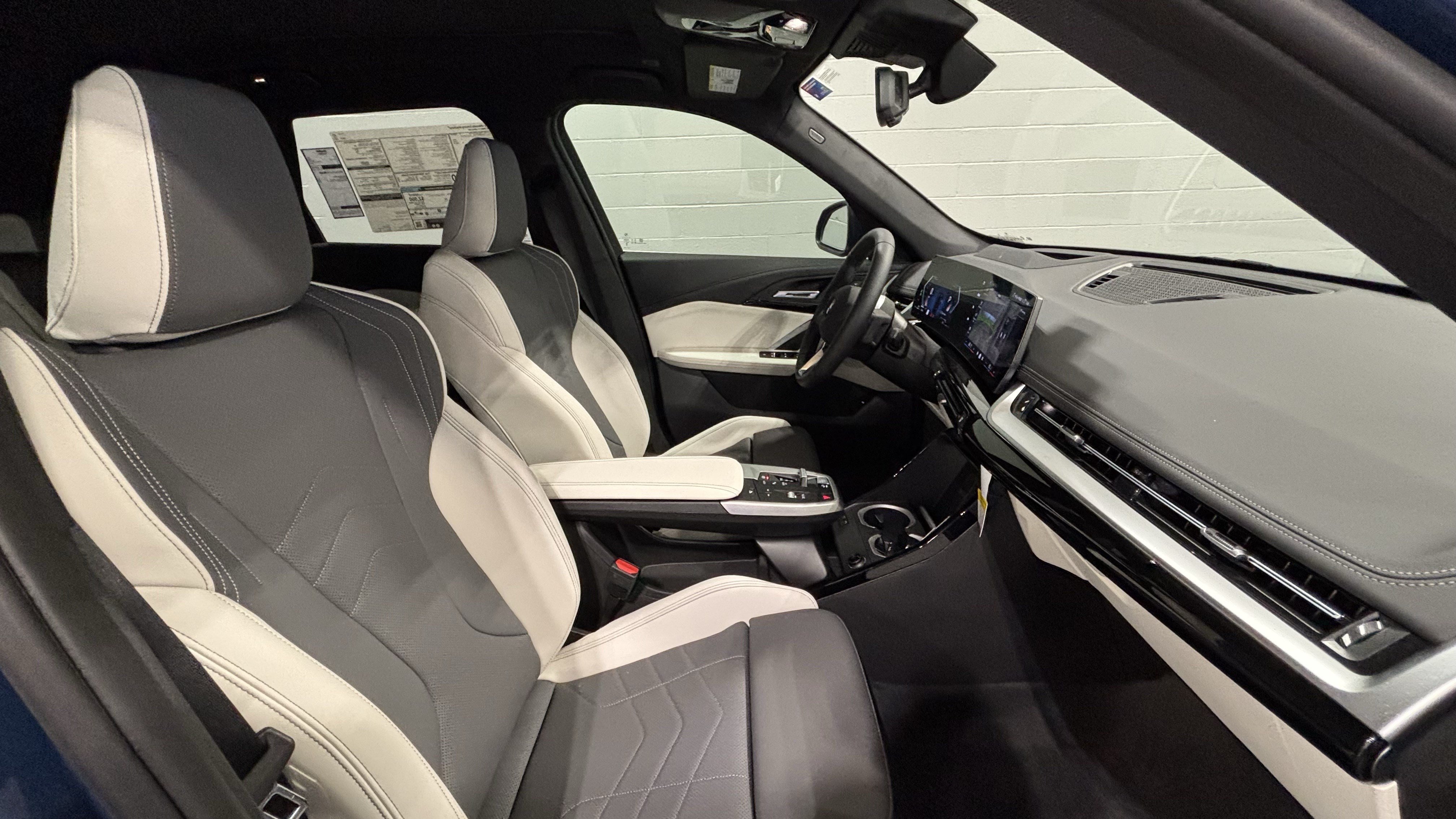 New 2026 BMW X1 xDrive28i w/ Technology Package AWD/4WD image 24