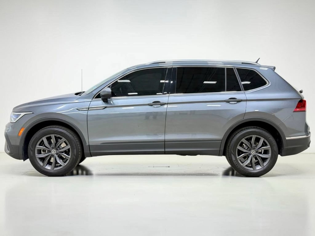 Used 2022 Volkswagen Tiguan SE AWD/4WD image 14