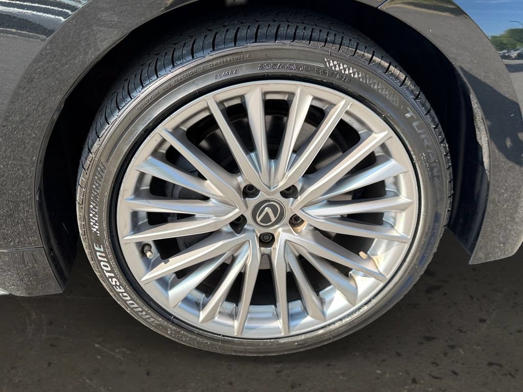 Used 2022 Lexus IS 300 AWD w/ Premium Package image 26