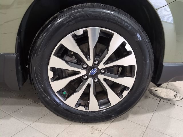 Used 2017 Subaru Outback 3.6R Limited image 22