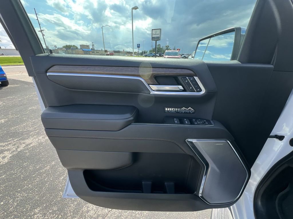 Certified 2022 Chevrolet Silverado 1500 High Country w/ High Country Premium Package image 22