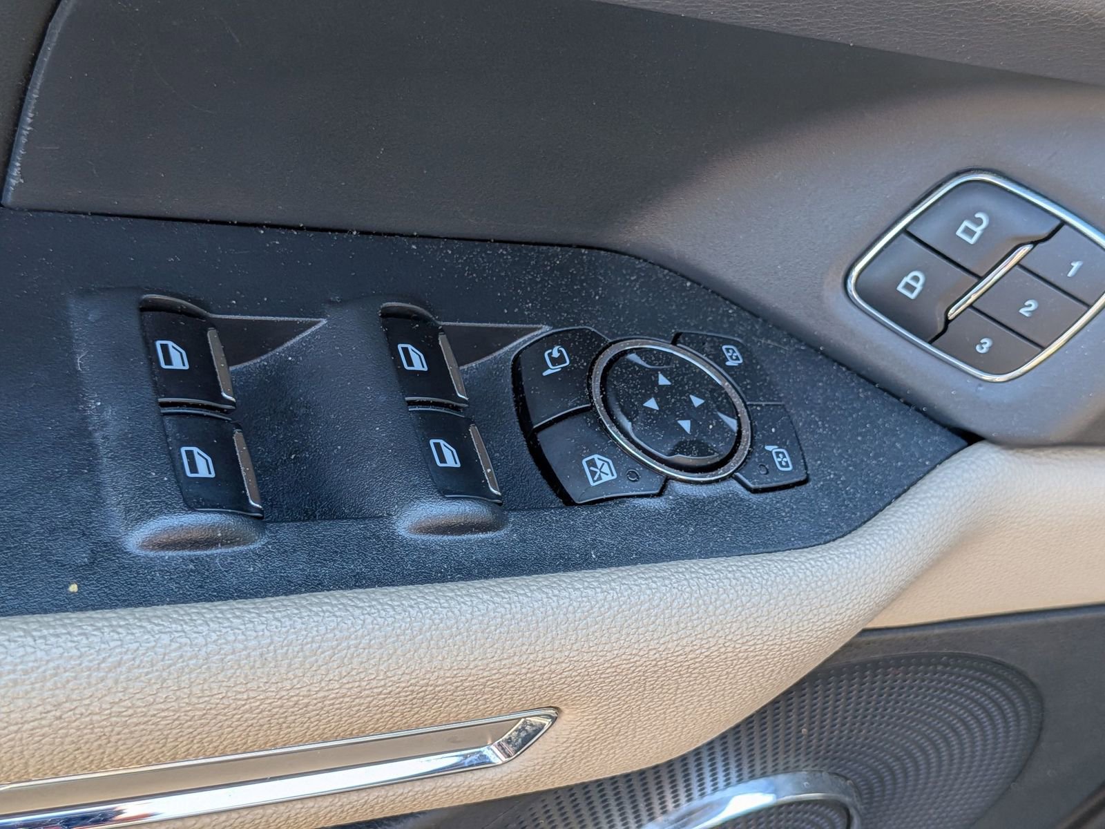 Used 2024 Ford Expedition Limited RWD image 14