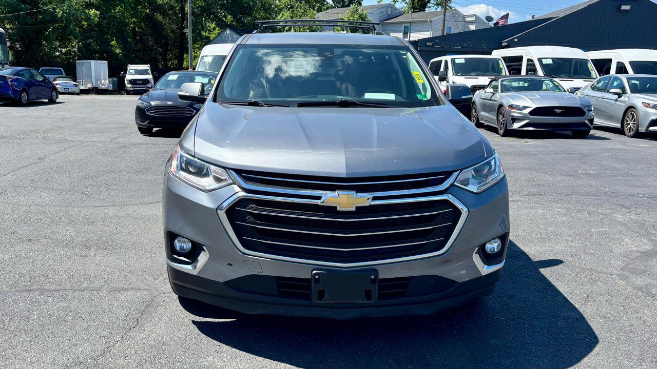 Used 2020 Chevrolet Traverse LT w/ LPO, Cargo Package AWD/4WD image 3