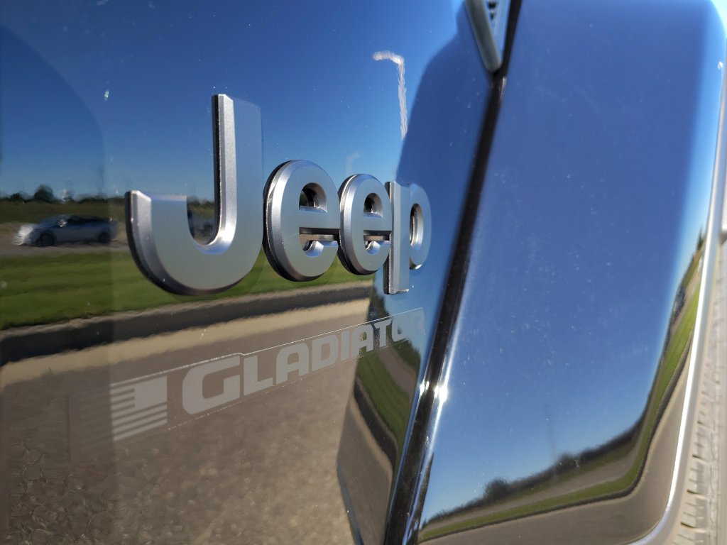 New 2025 Jeep Gladiator Sport w/ Premium Package AWD/4WD image 10