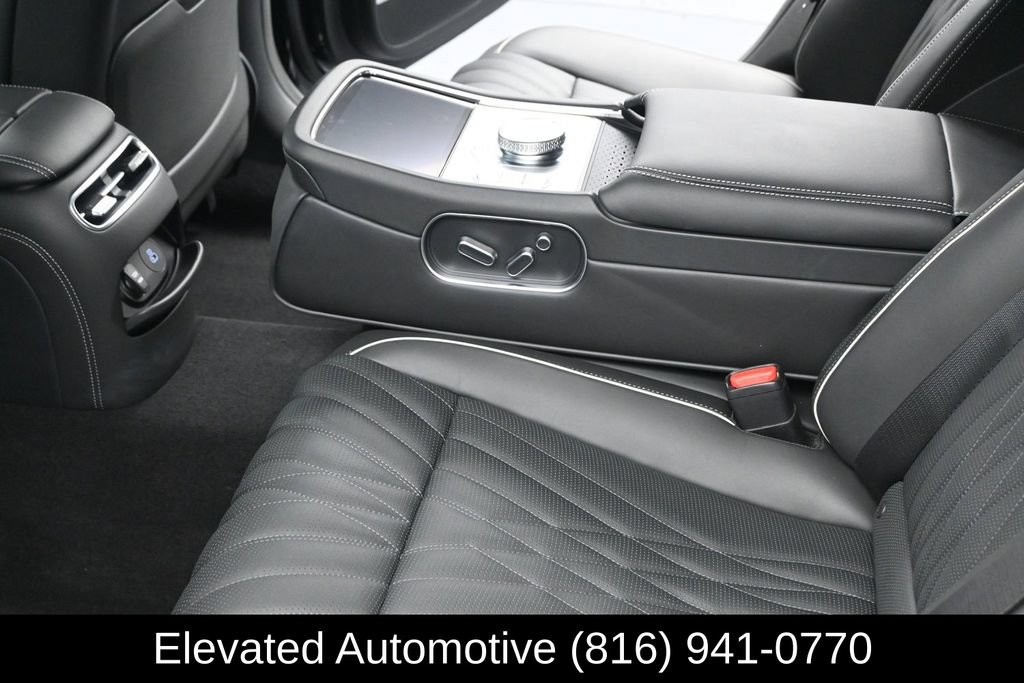 Used 2024 Genesis G90 3.5T AWD/4WD image 25