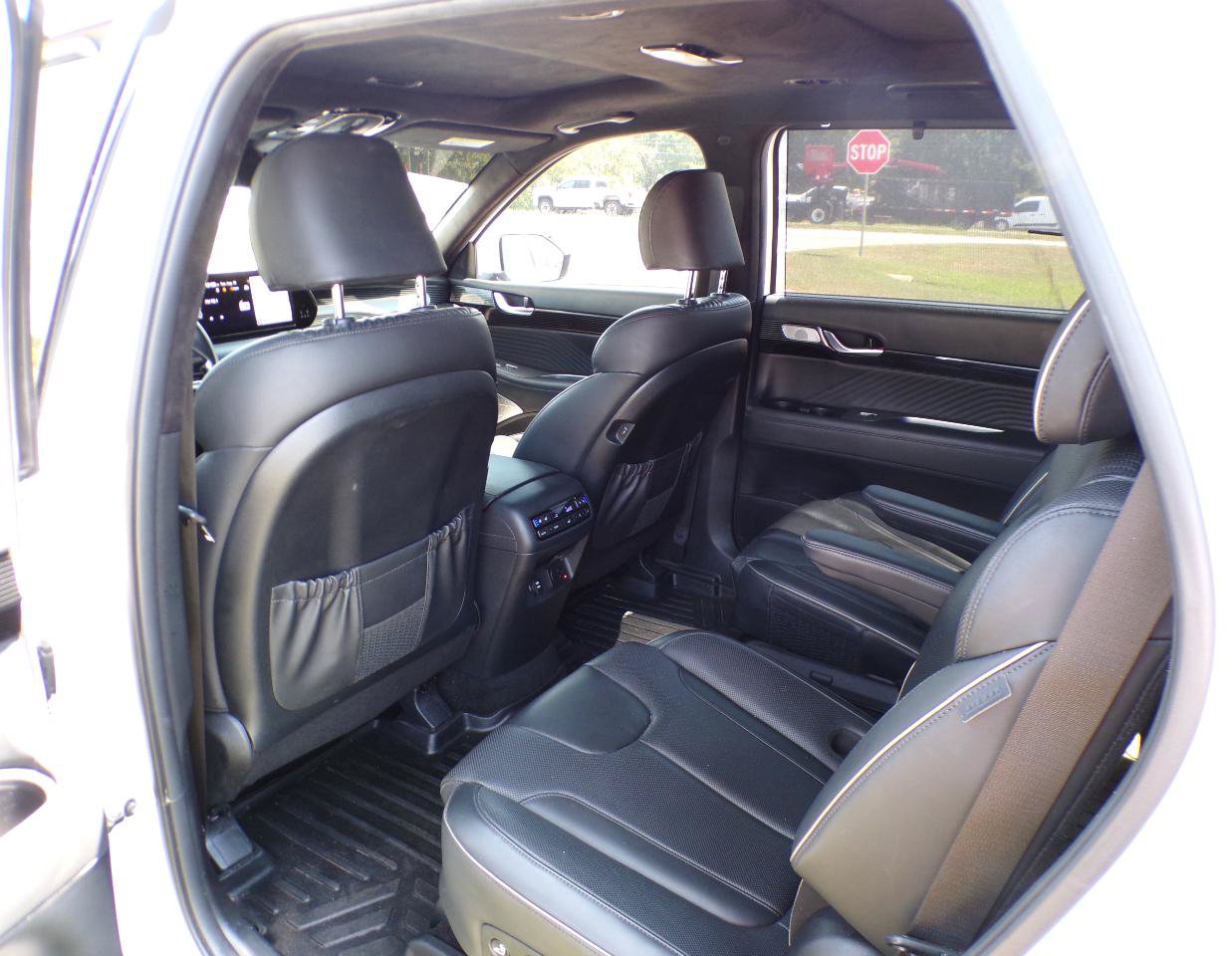 Used 2023 Hyundai Palisade Calligraphy FWD image 36
