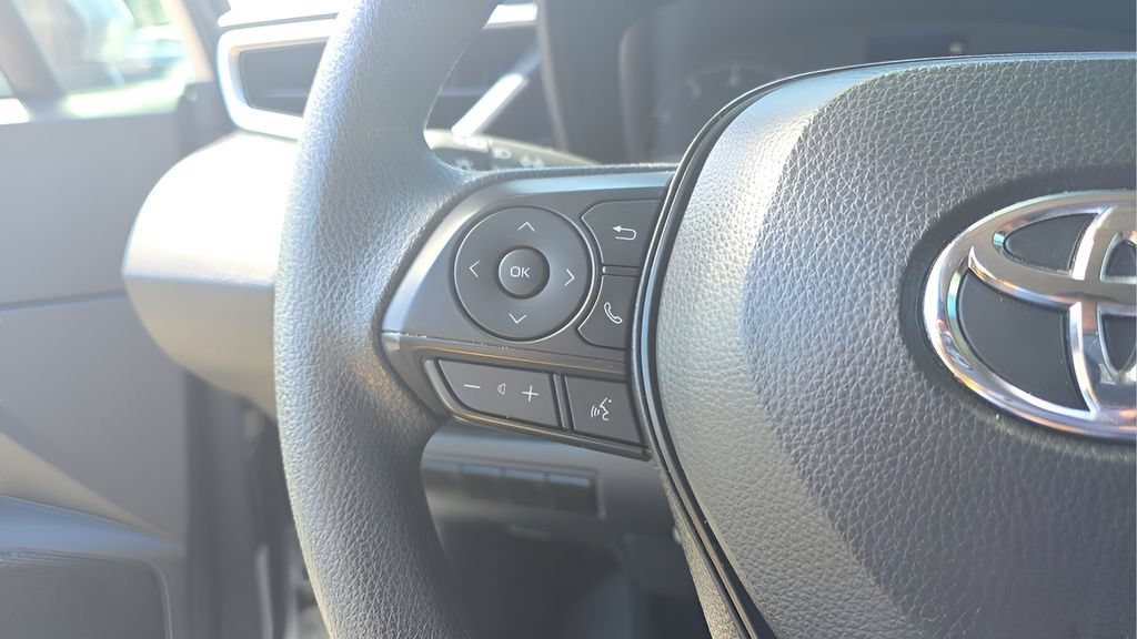 Used 2024 Toyota Corolla LE FWD image 18