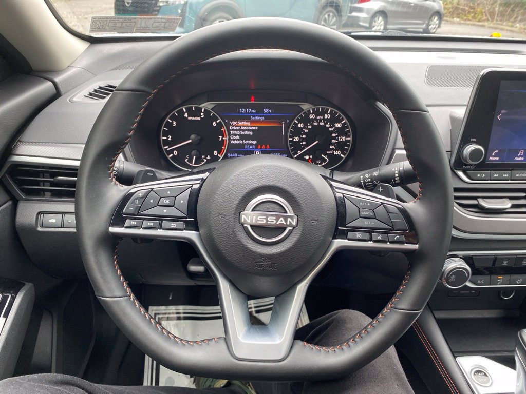 Used 2025 Nissan Altima 2.5 SR AWD/4WD image 14
