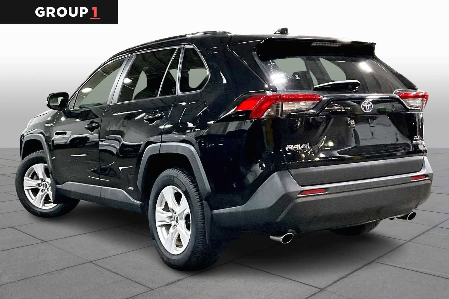 Used 2019 Toyota RAV4 XLE image 22