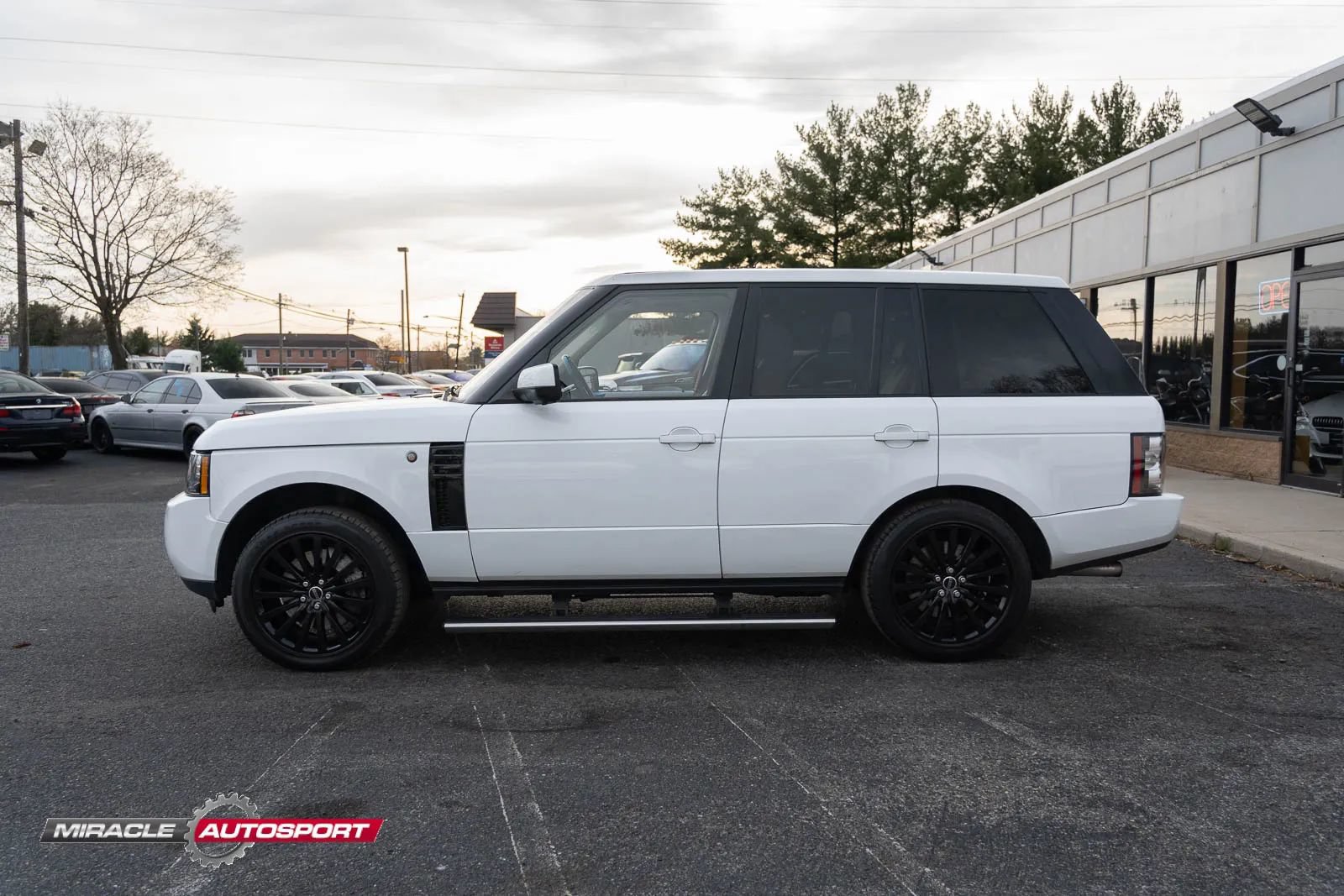 Used 2012 Land Rover Range Rover Supercharged AWD/4WD image 8