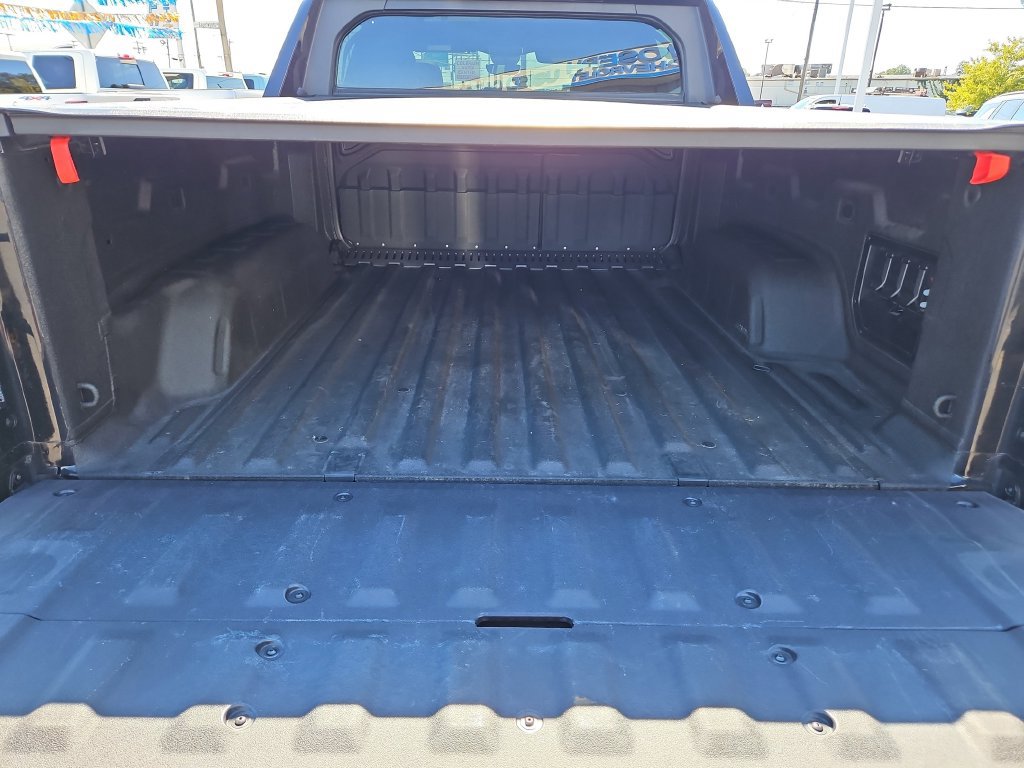 Used 2025 GMC Sierra EV Denali AWD/4WD image 11