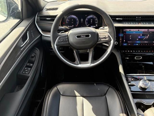 New 2026 Jeep Grand Cherokee L Limited AWD/4WD image 38