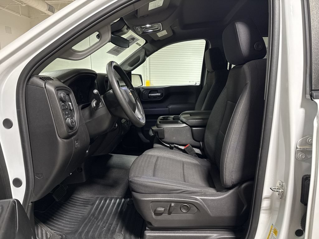 Used 2024 Chevrolet Silverado 1500 Custom AWD/4WD image 19