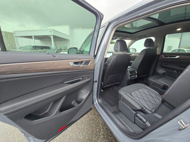 New 2026 Volkswagen Atlas SEL Premium R-Line image 19