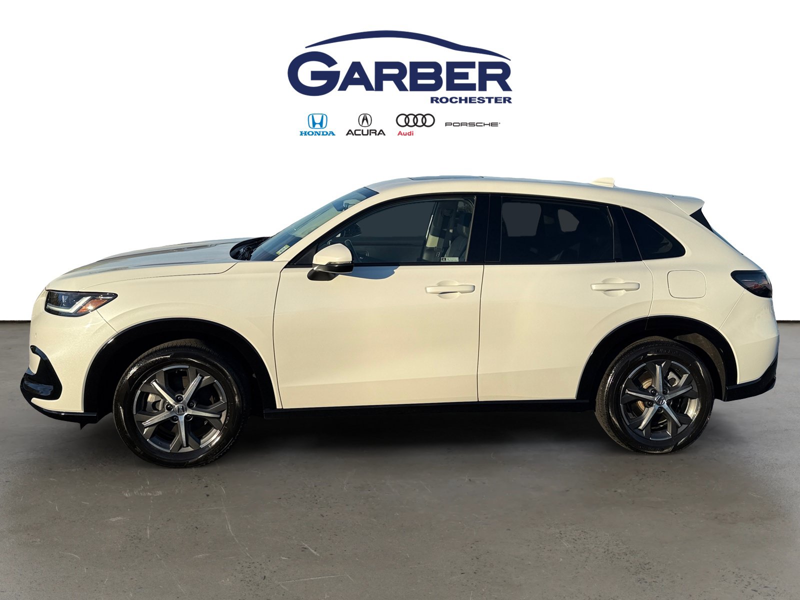 Used 2023 Honda HR-V EX-L image 2