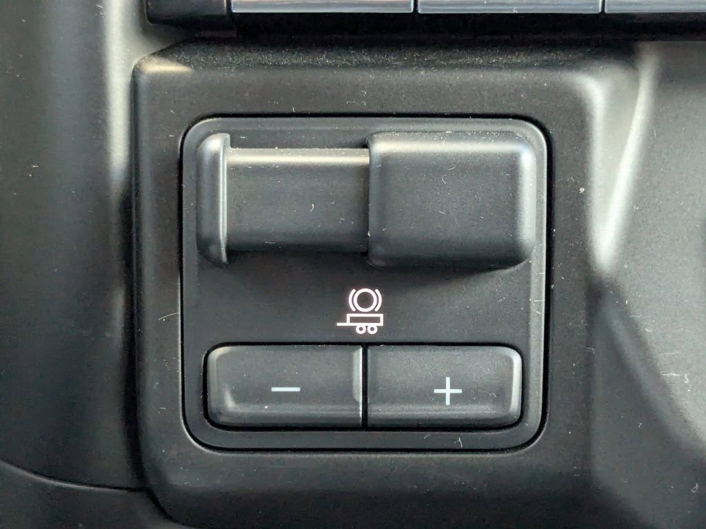 Certified 2021 Chevrolet Silverado 1500 LTZ w/ LTZ Convenience Package II image 29
