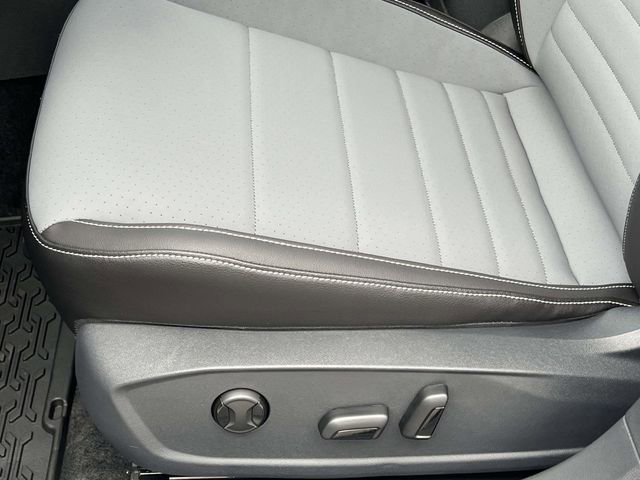 New 2026 Volkswagen Jetta SE image 13