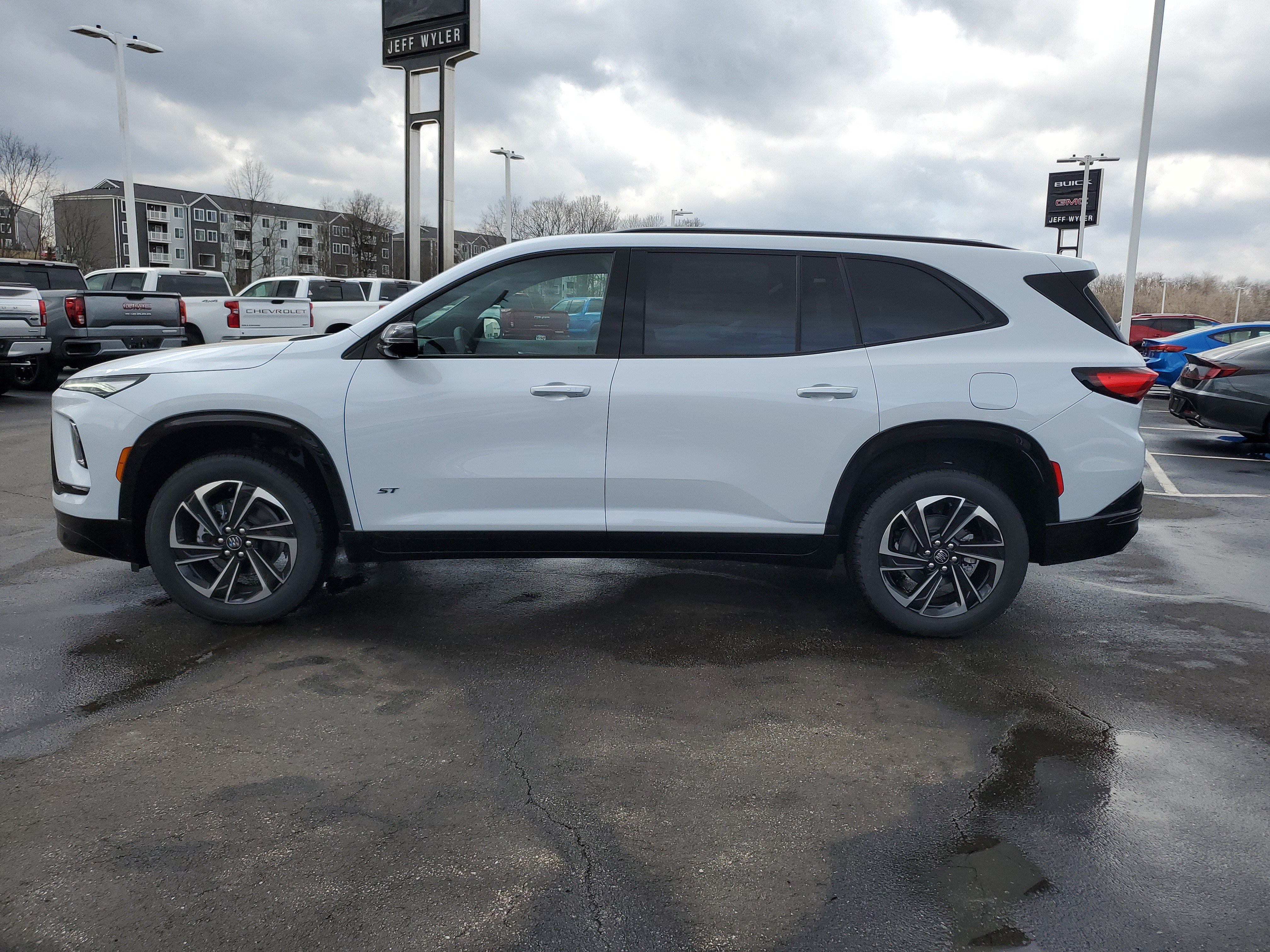 New 2026 Buick Enclave Sport Touring w/ Power Package AWD/4WD image 8
