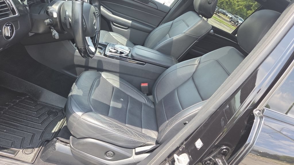 Used 2018 Mercedes-Benz GLE 43 AMG 4MATIC image 16