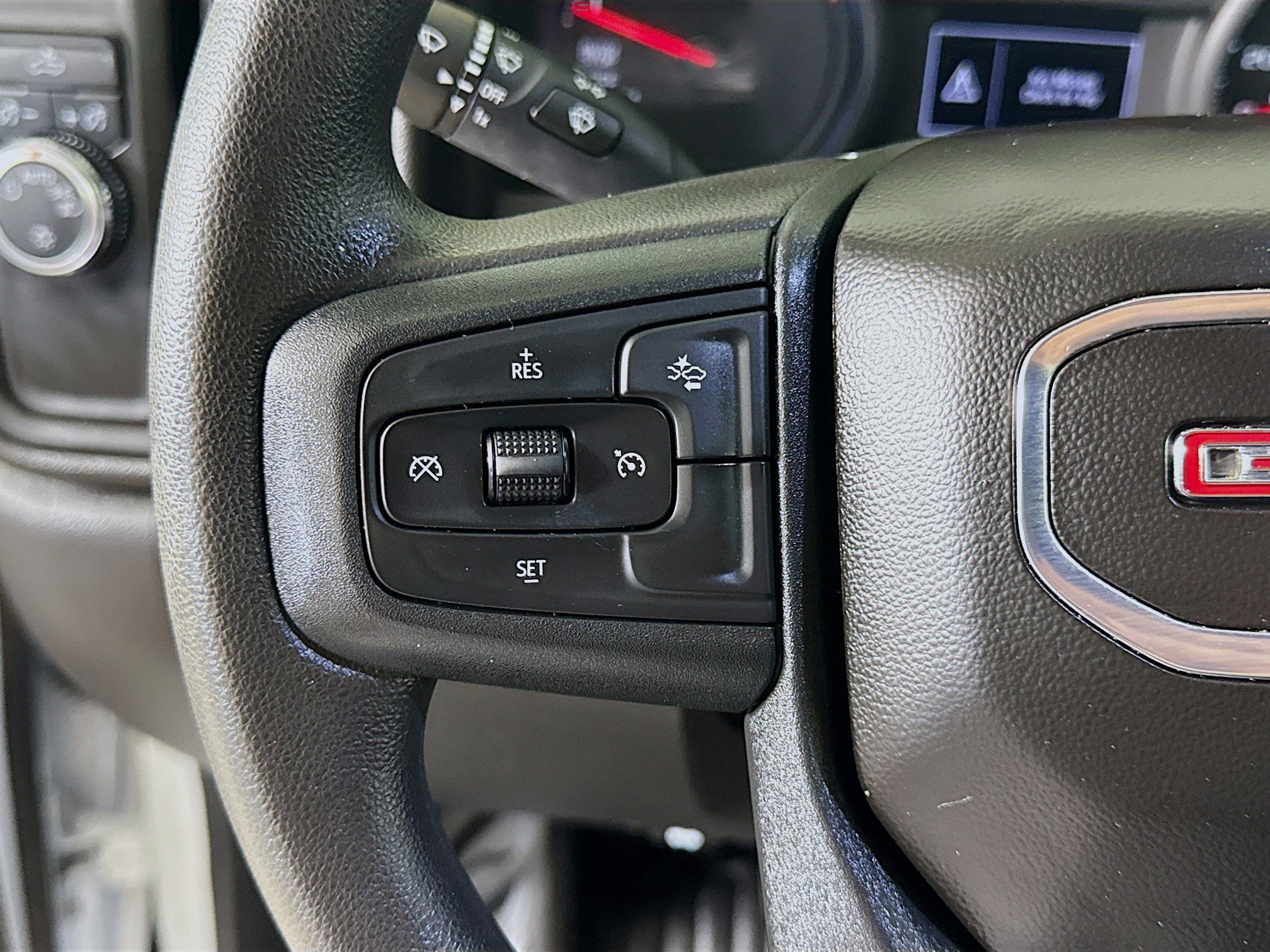 Used 2024 GMC Sierra 1500 Pro w/ Convenience Package image 14