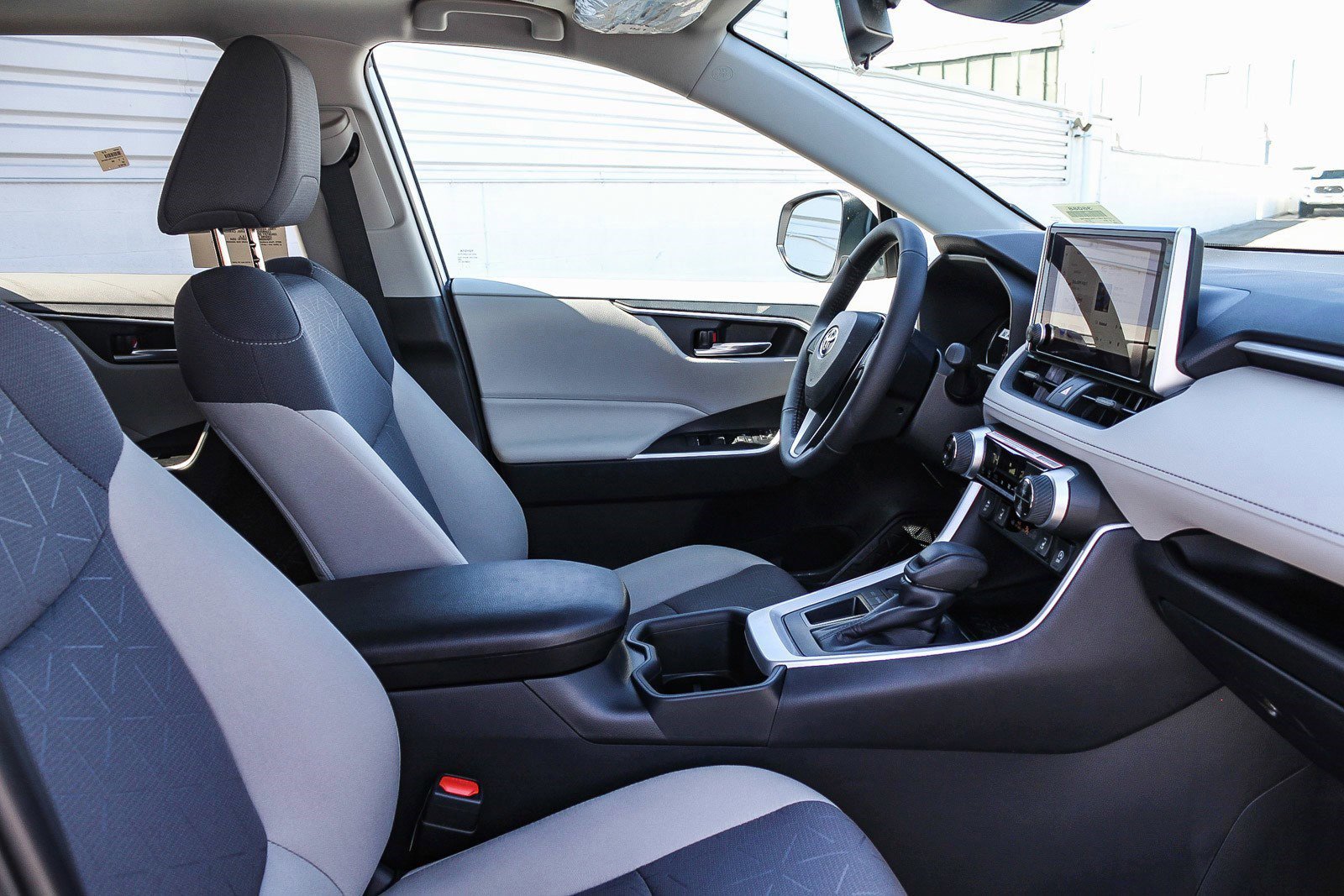 New 2025 Toyota RAV4 XLE image 18