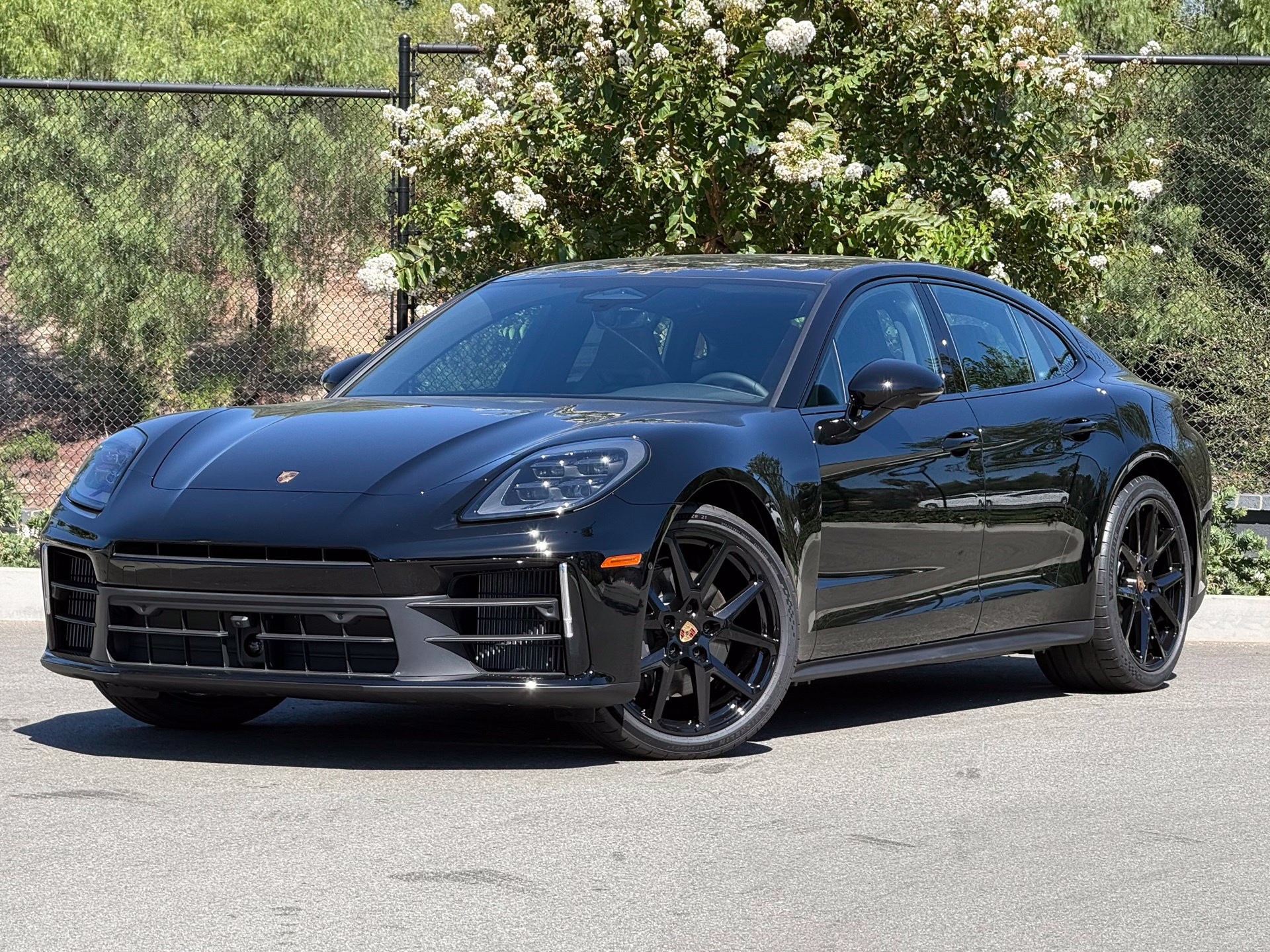 New 2026 Porsche Panamera 4 AWD/4WD image 1