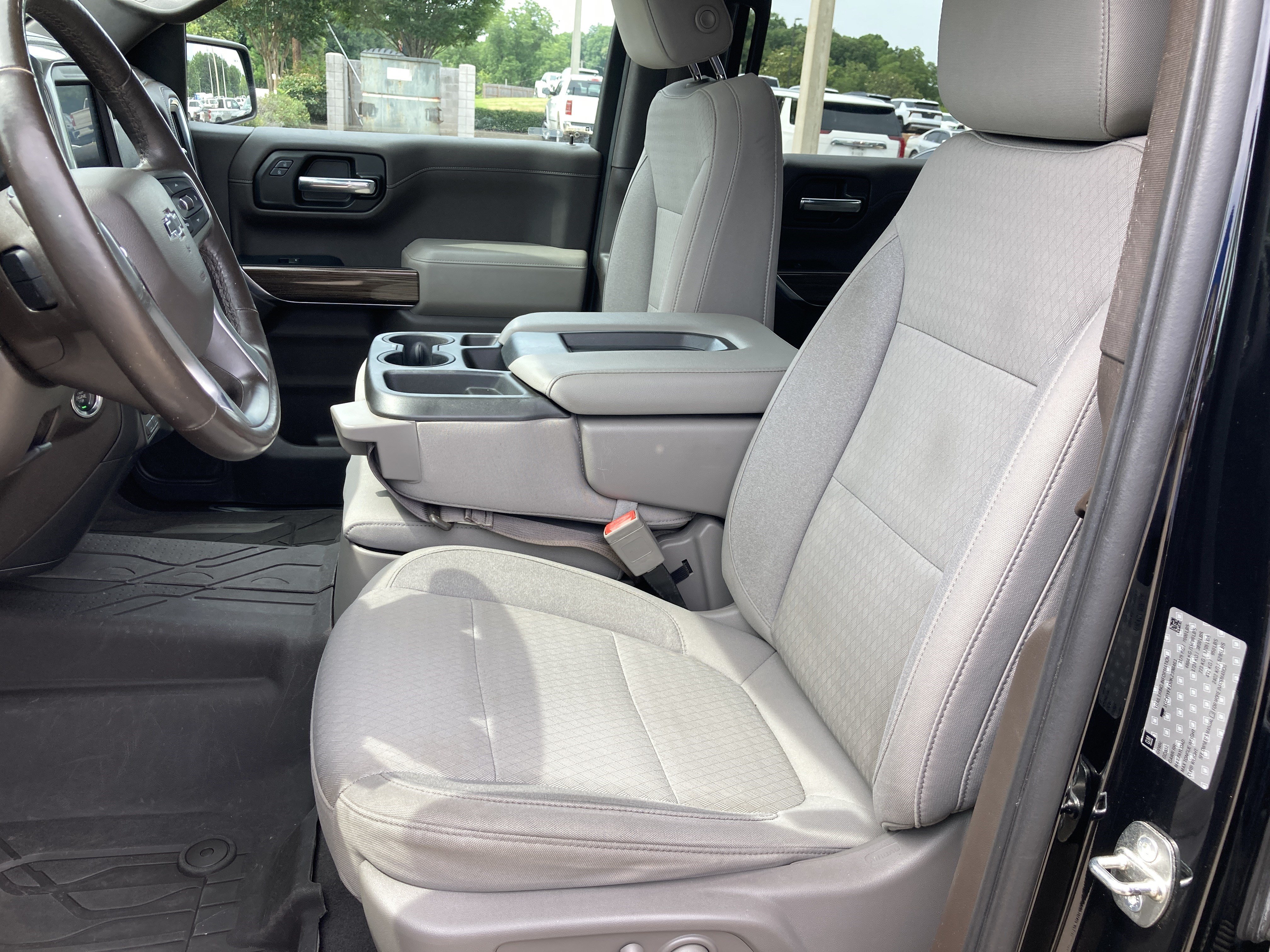 Certified 2019 Chevrolet Silverado 1500 LT Trail Boss w/ Convenience Package AWD/4WD image 11