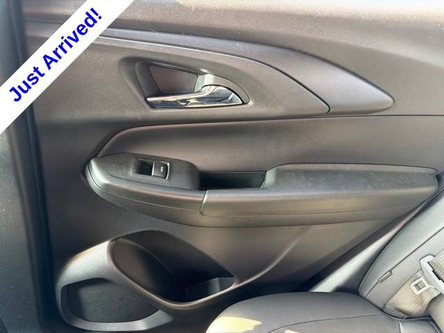 Used 2024 Chevrolet TrailBlazer RS FWD image 36
