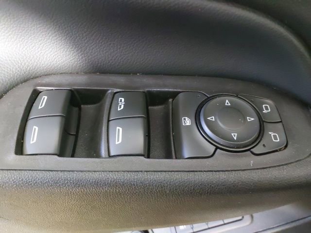 Used 2018 Chevrolet Equinox Premier FWD image 13