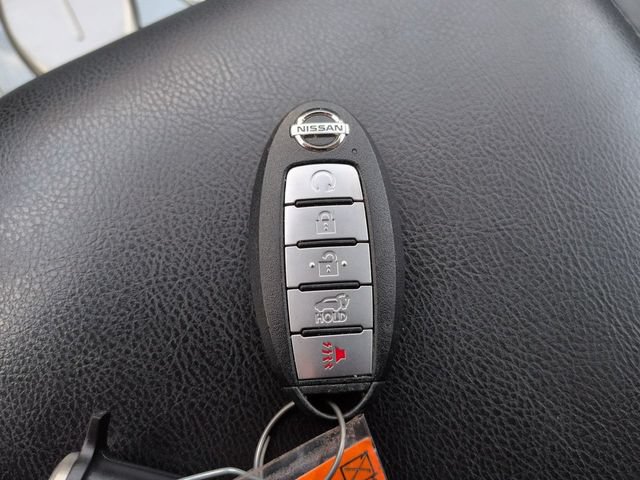 Used 2020 Nissan Pathfinder SL w/ Cargo Package FWD image 32