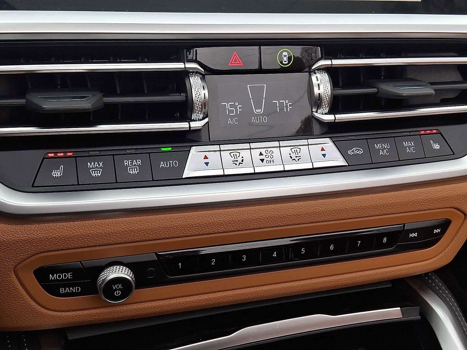 Used 2023 BMW 440i xDrive Convertible w/ Premium Package image 16