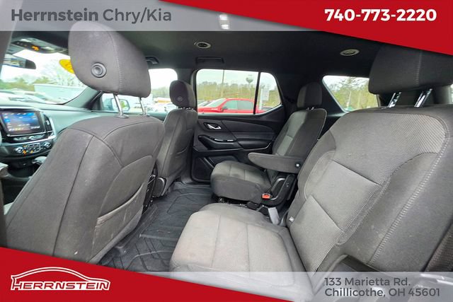 Used 2023 Chevrolet Traverse LT FWD image 24