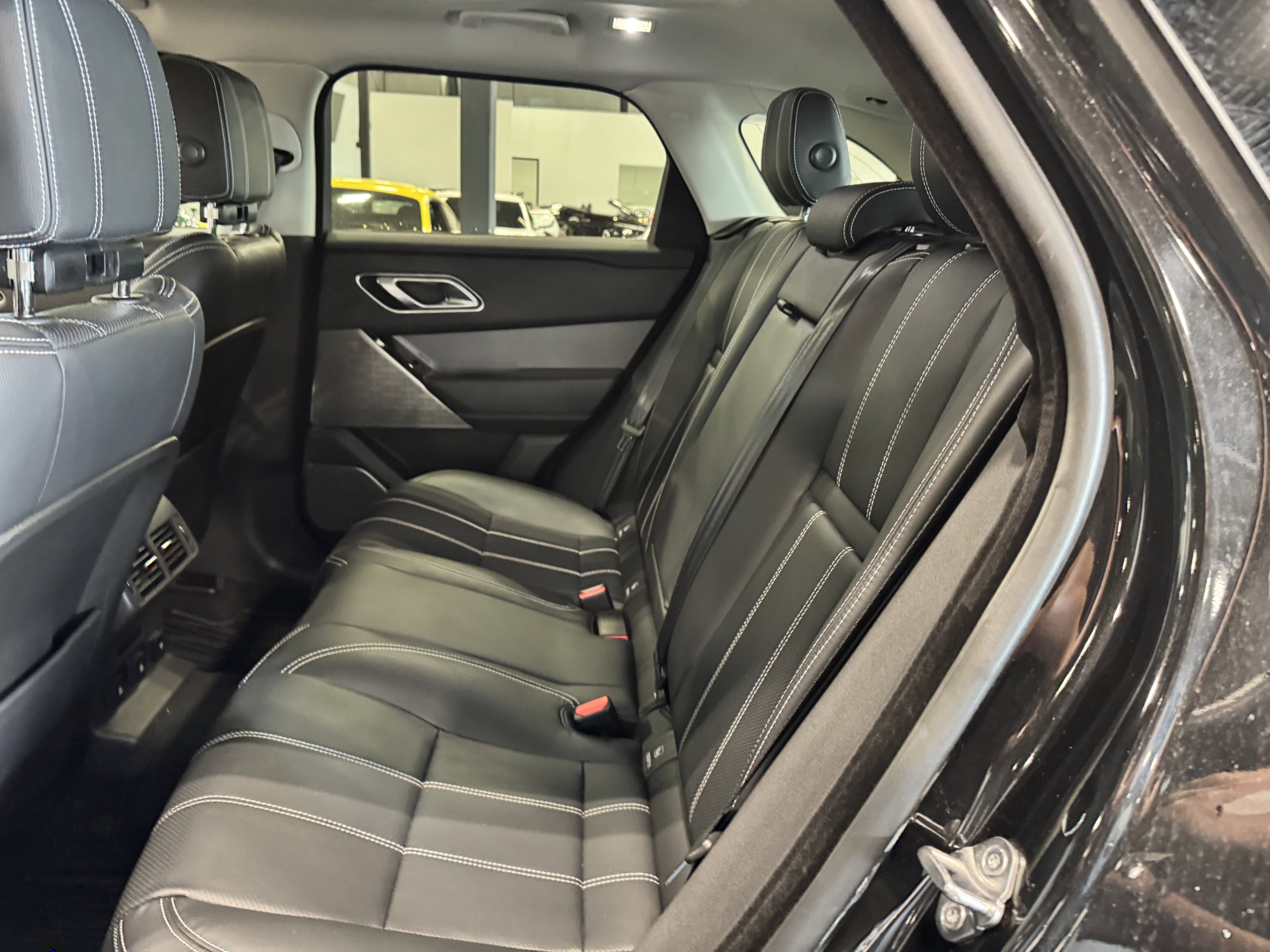 Used 2020 Land Rover Range Rover Velar S AWD/4WD image 12