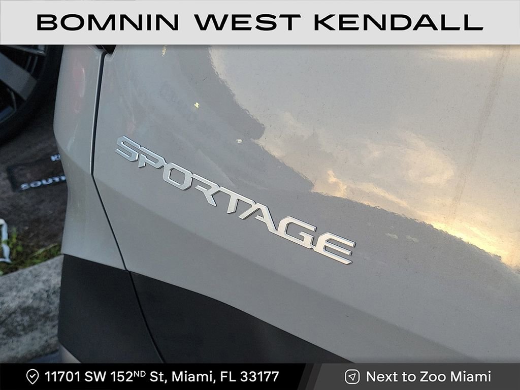 Used 2023 Kia Sportage X-Line w/ X-Line Premium Package image 6