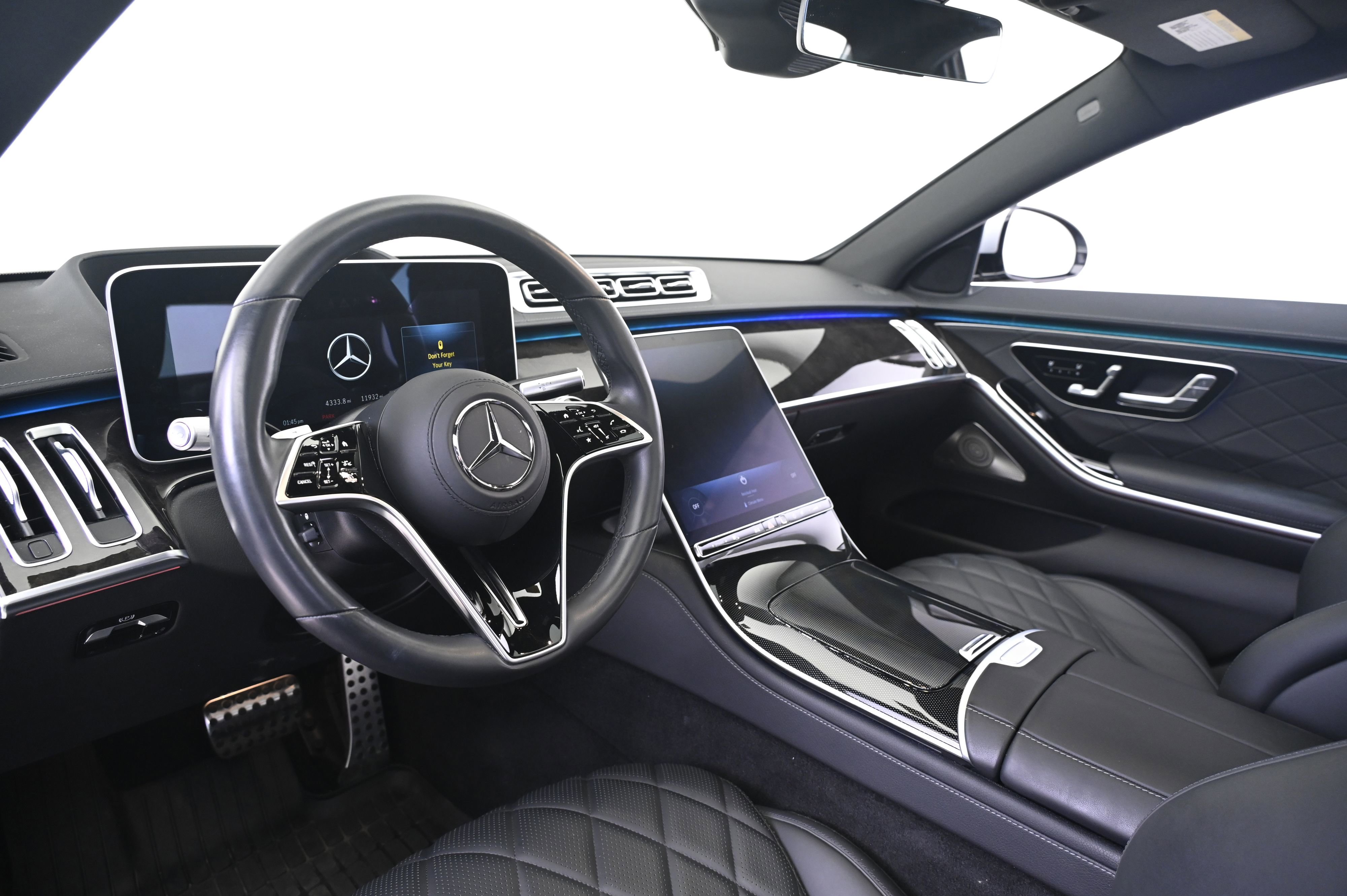 Used 2023 Mercedes-Benz S 580 4MATIC Sedan image 4