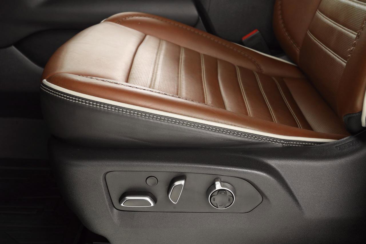 Used 2023 GMC Yukon XL Denali Ultimate image 39