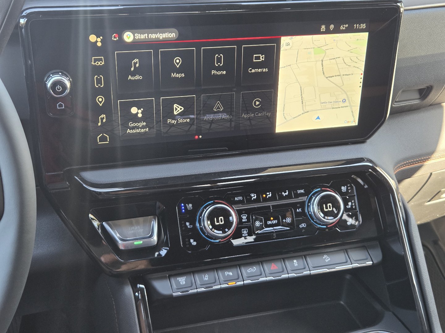 New 2026 GMC Sierra 2500 AT4 w/ AT4 Premium Plus Package AWD/4WD image 12