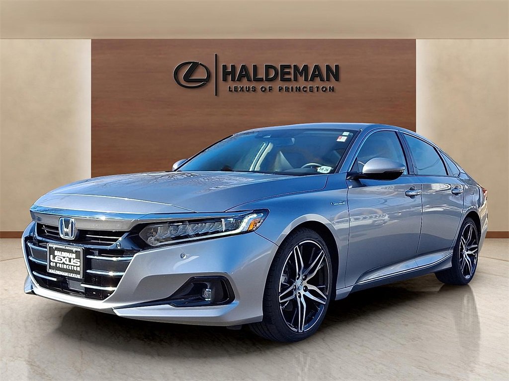 Used 2021 Honda Accord Touring image 3