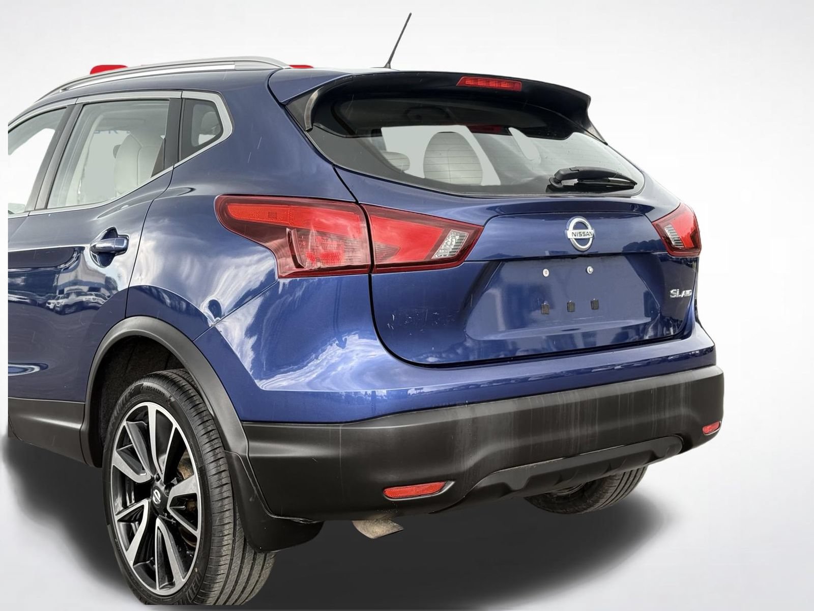 Used 2018 Nissan Rogue Sport SL AWD/4WD image 11