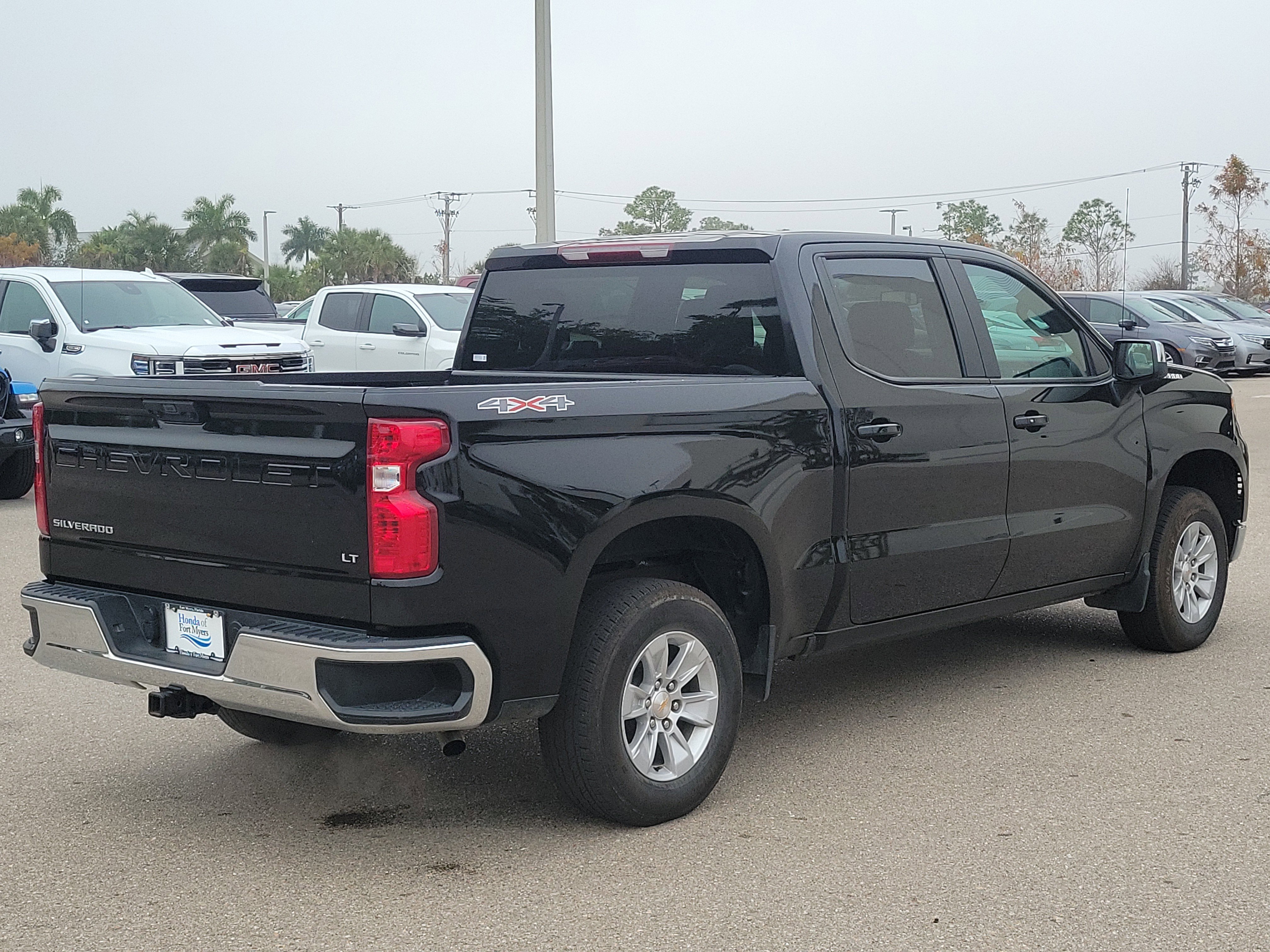 Used 2025 Chevrolet Silverado 1500 LT image 6