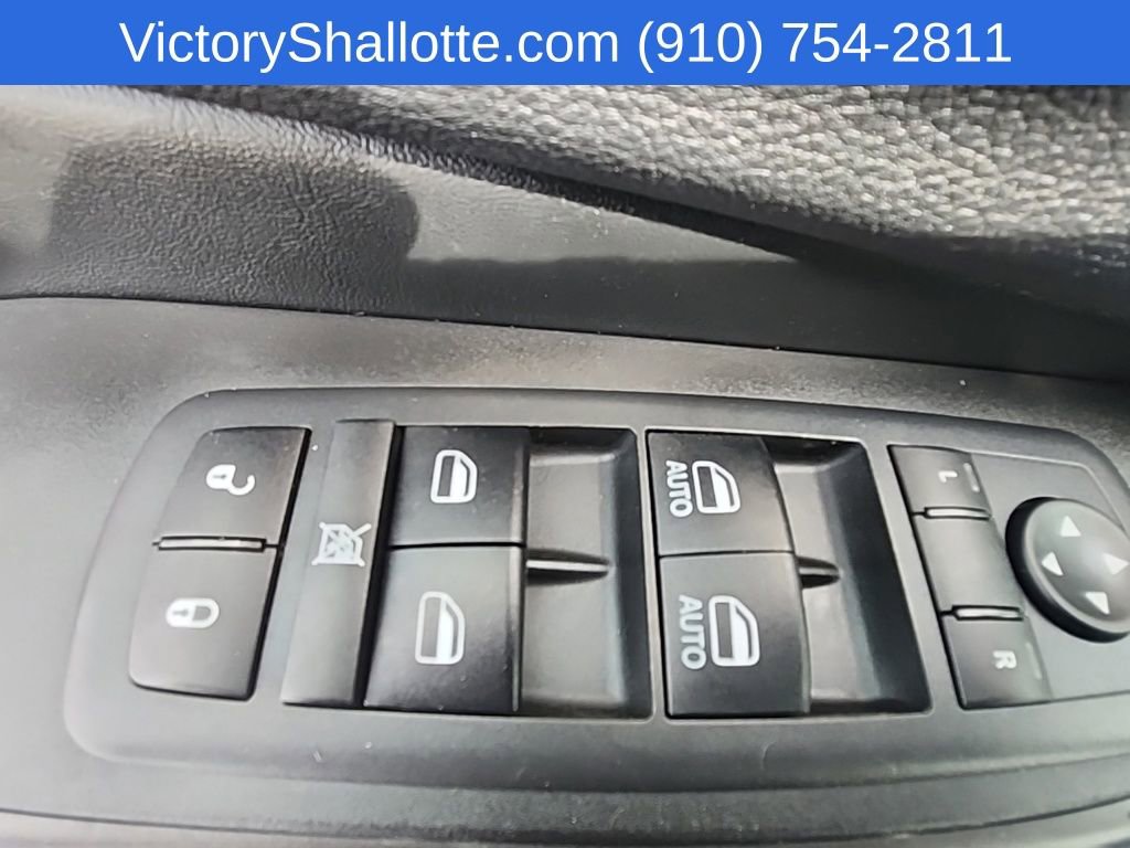 Used 2019 Jeep Cherokee Trailhawk image 18