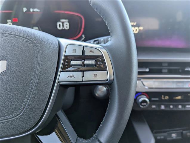 Used 2025 Kia Telluride LX image 15