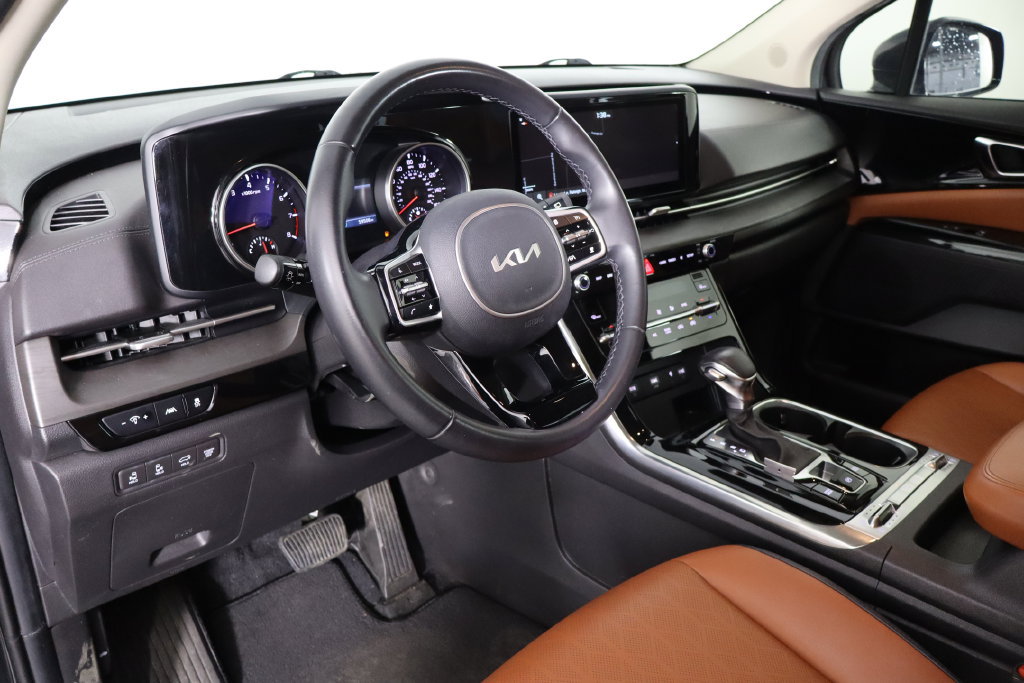 Used 2022 Kia Carnival SX FWD image 28
