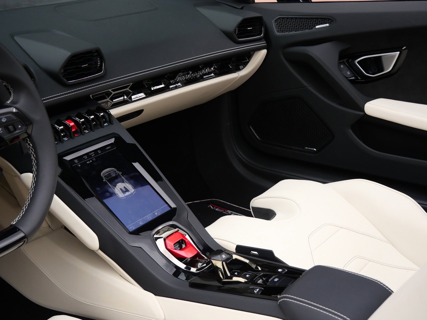 Used 2024 Lamborghini Huracan EVO image 19