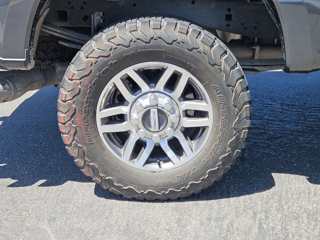 Used 2017 Ford F250 Lariat w/ Lariat Value Package AWD/4WD image 23