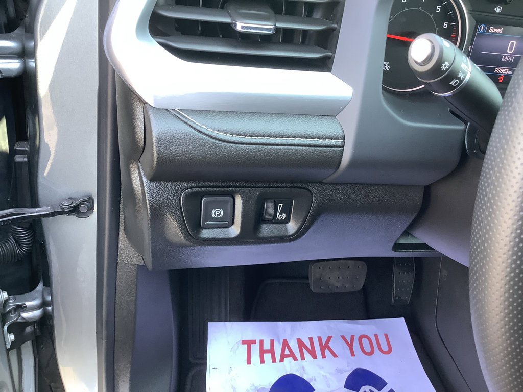 Used 2023 GMC Acadia SLE image 12